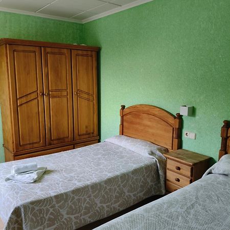 Barrio de San Carlos Hostal Restaurante San Carlos מראה חיצוני תמונה