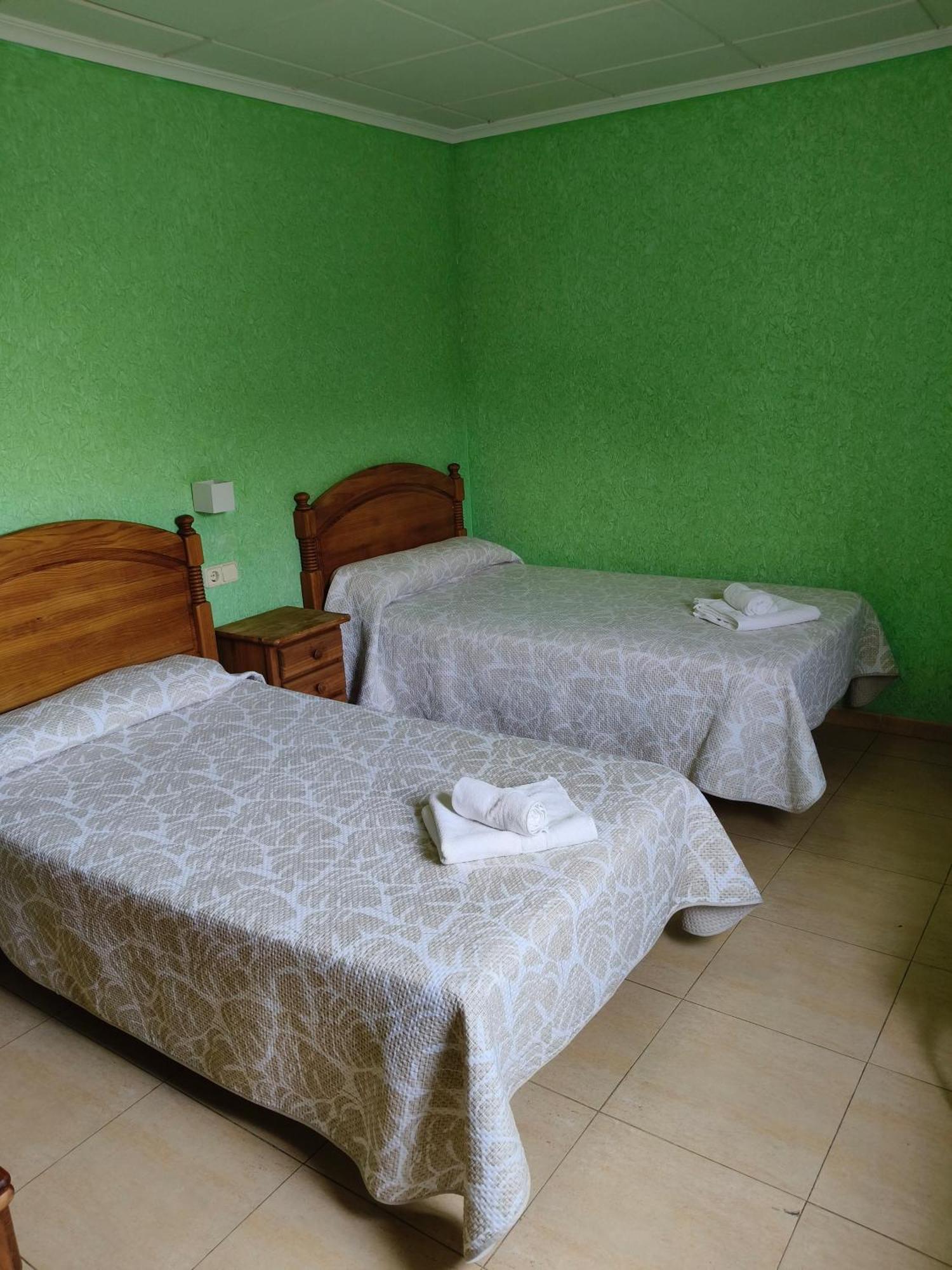 Barrio de San Carlos Hostal Restaurante San Carlos מראה חיצוני תמונה